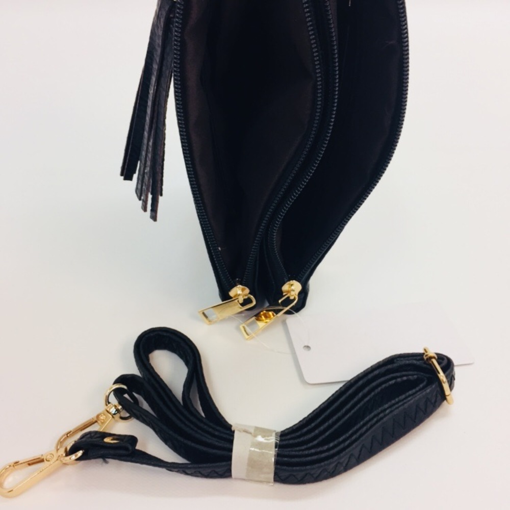 Black Woven Clutch Crossbody Bag Purse Tassel - Picture 3 of 4